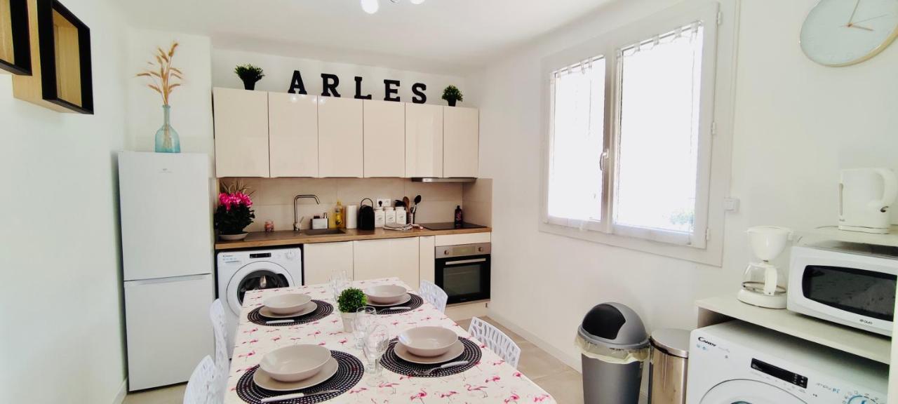 Le Jardin Arlesien - Parking Apartment Exterior photo